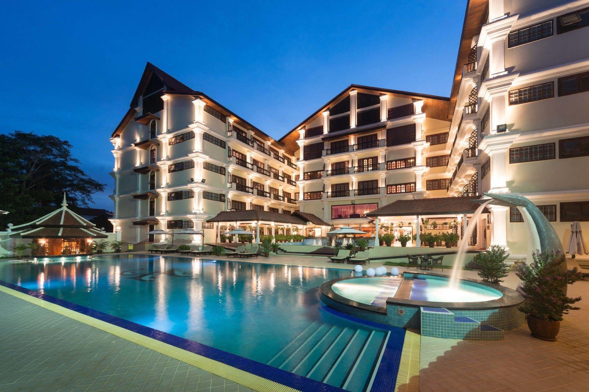 Regency Angkor Hotel Σιέμ Ρέαπ Εξωτερικό φωτογραφία